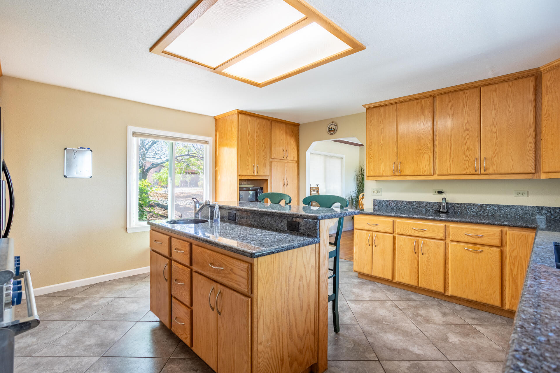 1591 Ridge Drive Redding, CA 96001 - Photo 8 of 25 IMG_2123-HDR