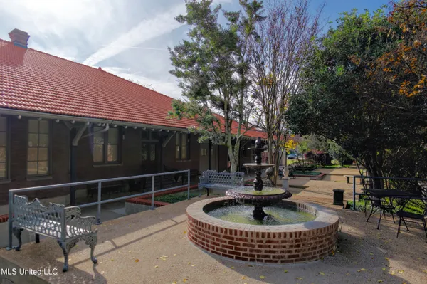 $318,000 | 200 State Street, Unit W2A, Natchez, MS 39120