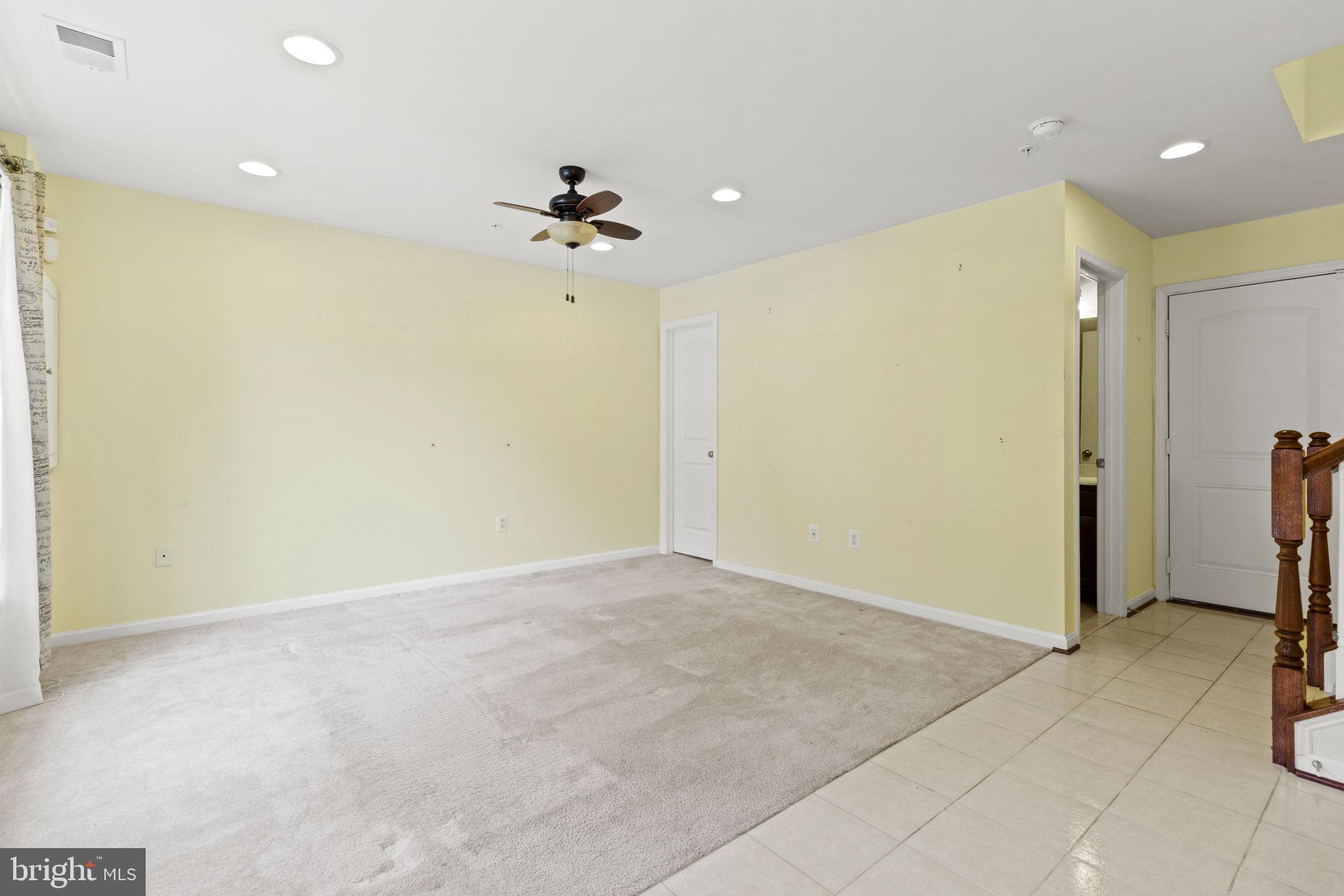 9808 Smithview Place Lanham, MD 20706 - Photo 16 of 22 Den/family room