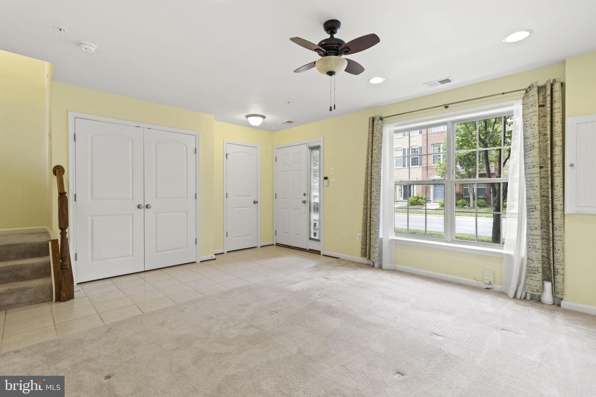 9808 Smithview Place Lanham, MD 20706 - Photo 17 of 22 Den/family room