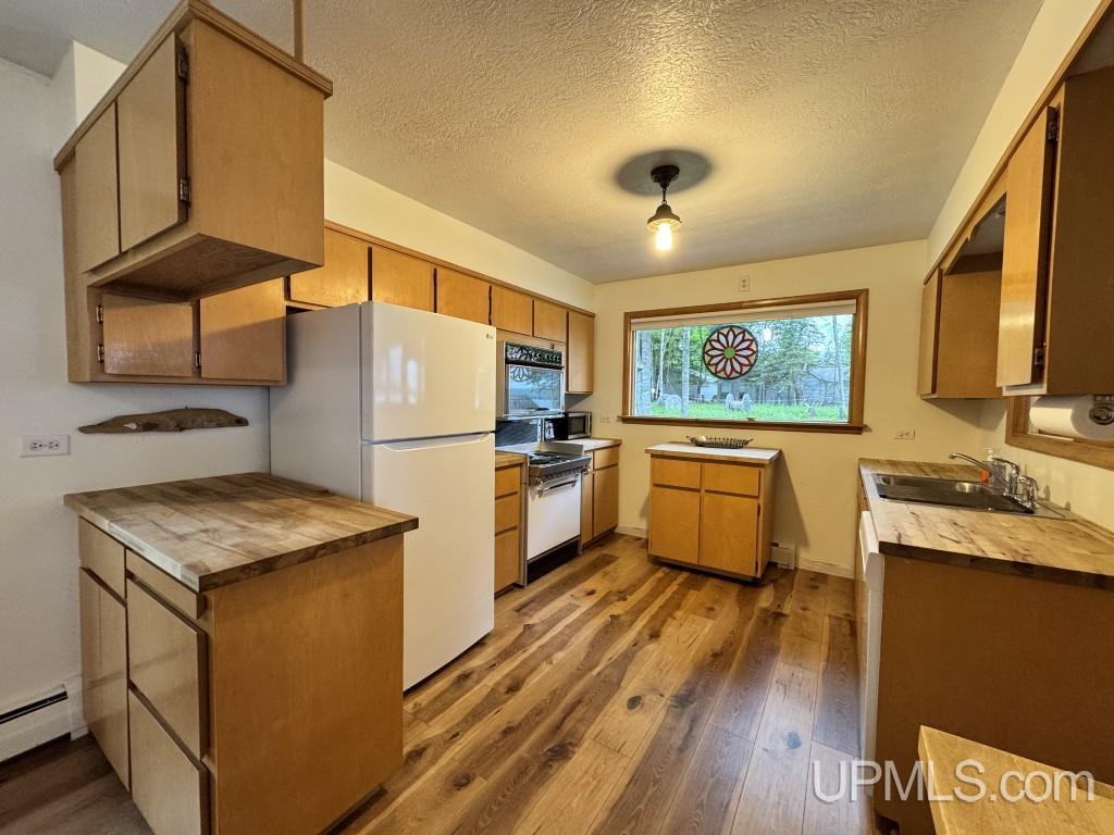 20727 Park Road Skanee, MI 49962 - Photo 13 of 62