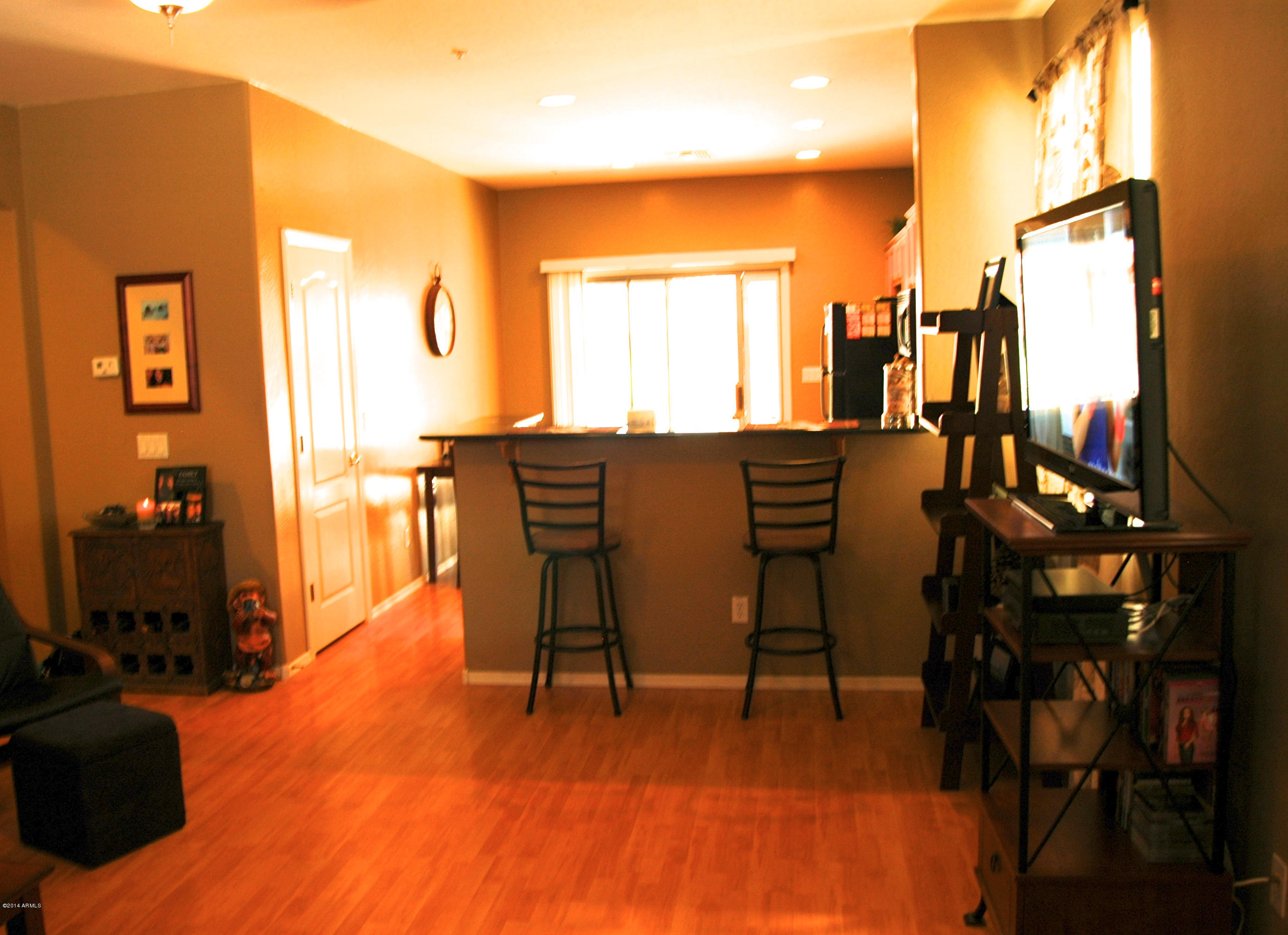 1011 East Ranch Road Gilbert, AZ 85296 - Photo 4 of 21 View from Family Room looking to Kitchen