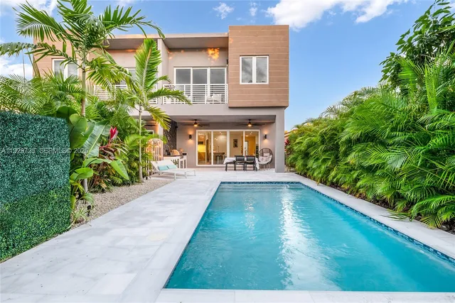 $1,395,000 | 2756 Southwest 34th Court, Unit B, Miami, FL 33133