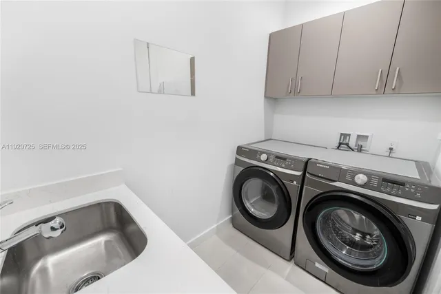 $1,395,000 | 2756 Southwest 34th Court, Unit B, Miami, FL 33133