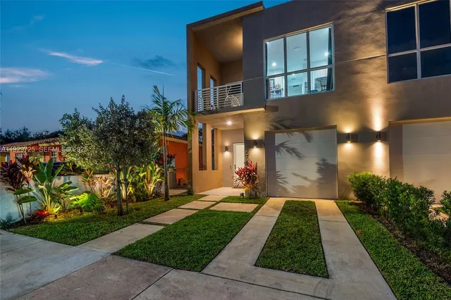$1,395,000 | 2756 Southwest 34th Court, Unit B, Miami, FL 33133