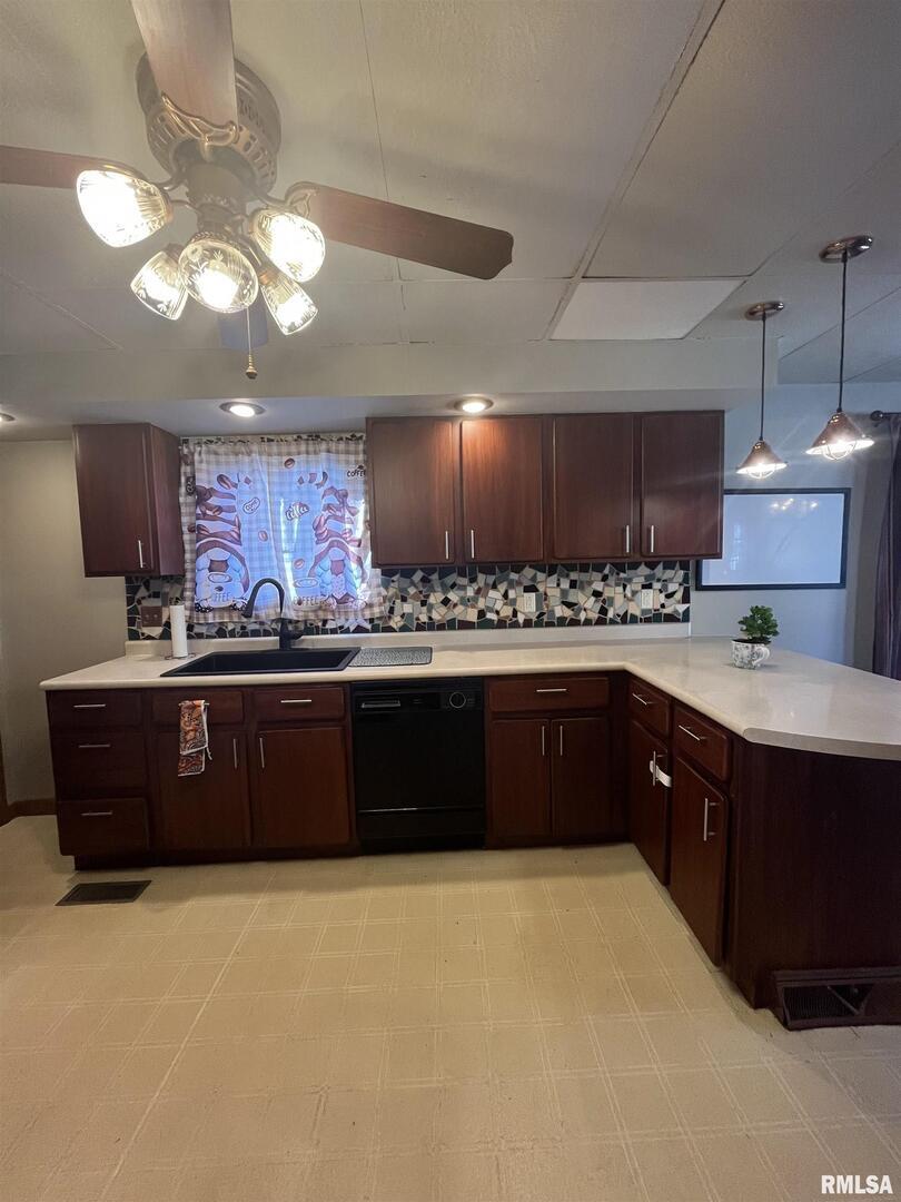 328 East Prospect Street Kewanee, IL 61443 - Photo 13 of 41
