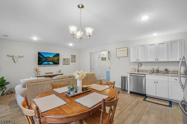 $380,000 | 21 Gregg Court, Newton, NJ 07860