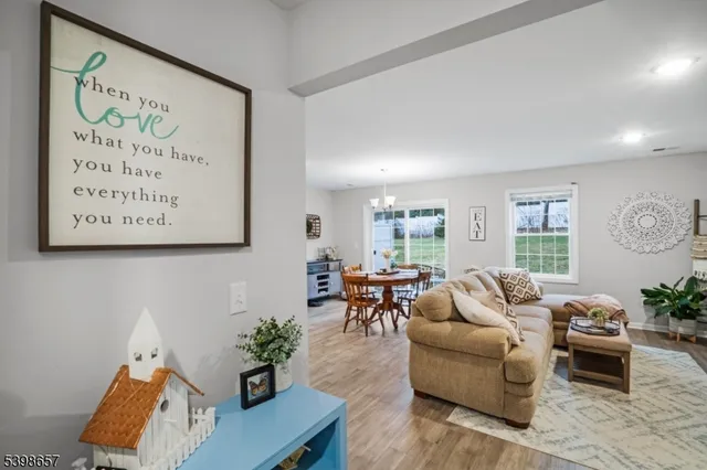 $380,000 | 21 Gregg Court, Newton, NJ 07860