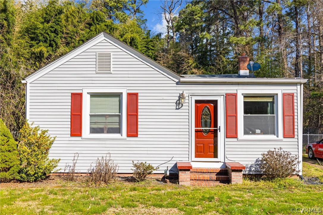 429 Timberneck Road Deltaville, VA 23043 - Photo 1 of 20 Gallery Image 1