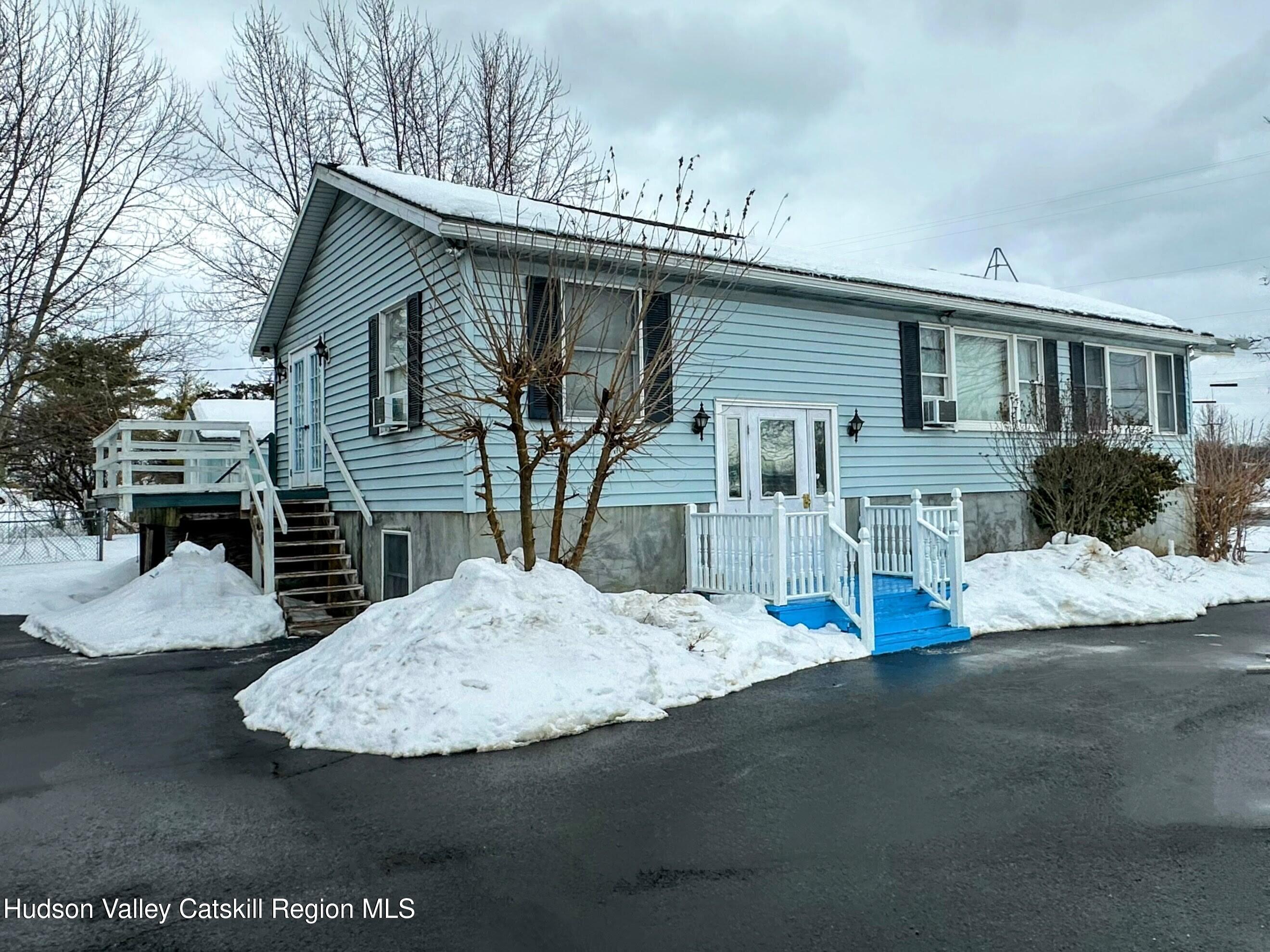 4 Delaware Avenue Hudson, NY 12534 - Photo 17 of 20 IMG_7356