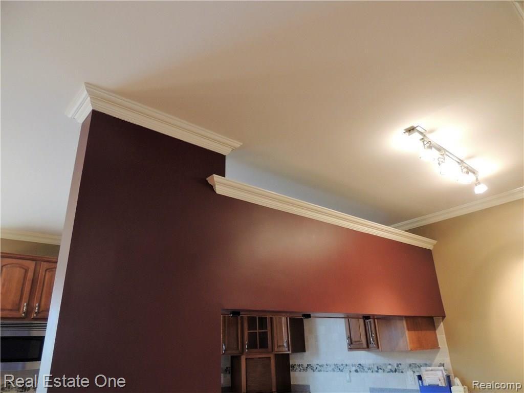 2199 Crystal Drive Rochester Hills, MI 48309 - Photo 15 of 43