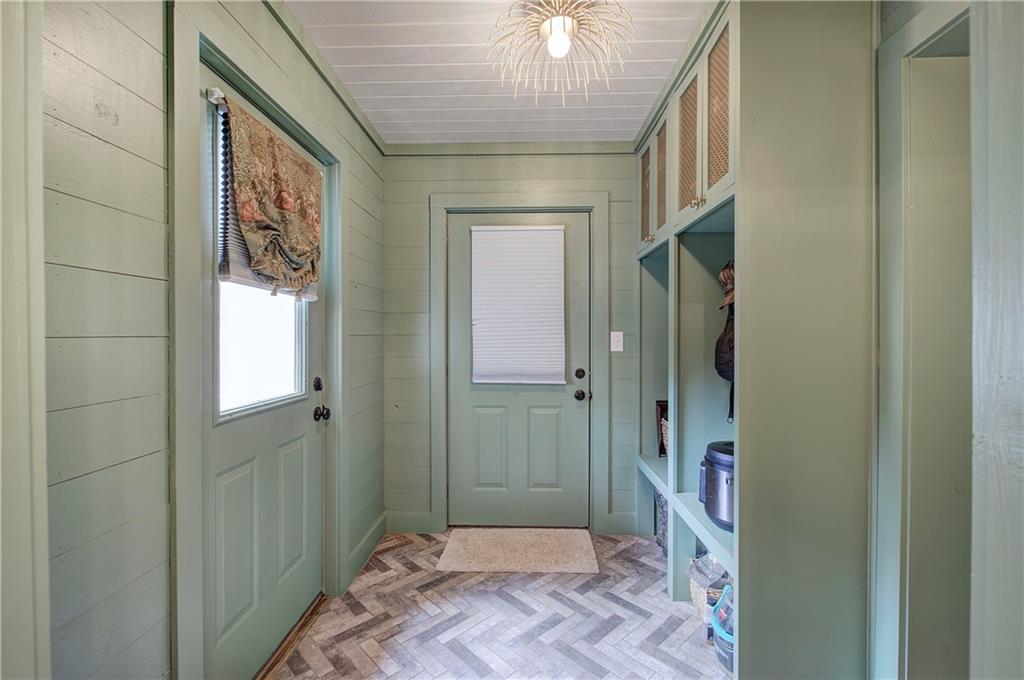 566 Old Grade Road Resaca, GA 30735 - Photo 23 of 48 a bathroom with a shower and a sink