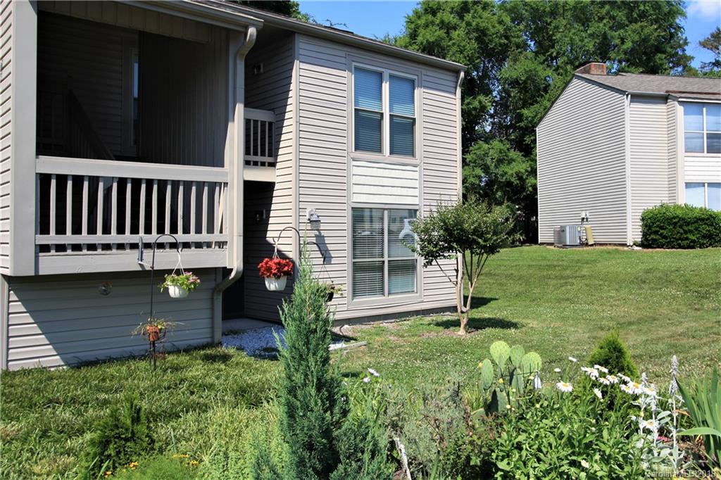 11032 Cedar View Road Charlotte, NC 28226 - Photo 1 of 14 Gallery Image 1