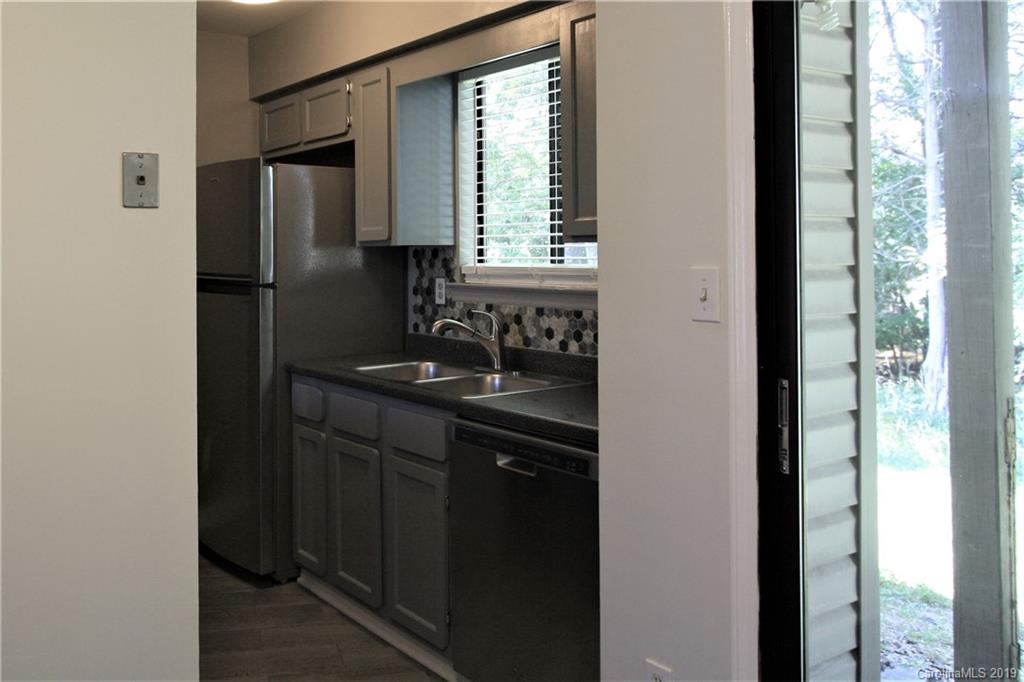11032 Cedar View Road Charlotte, NC 28226 - Photo 3 of 14 Gallery Image 3