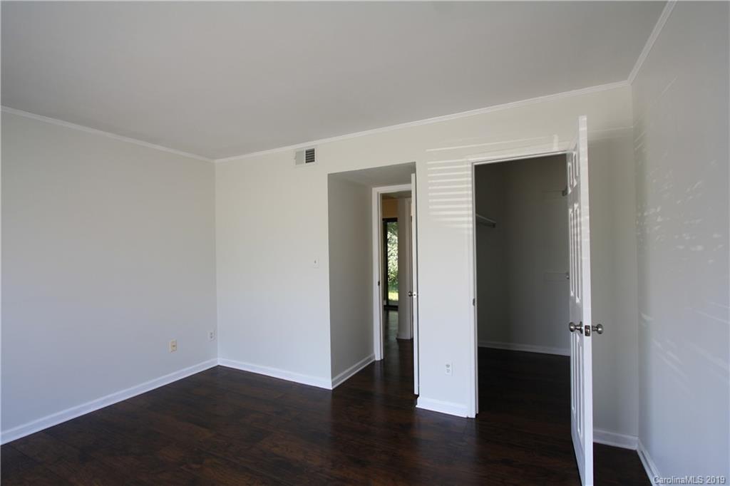 11032 Cedar View Road Charlotte, NC 28226 - Photo 7 of 14 Gallery Image 7