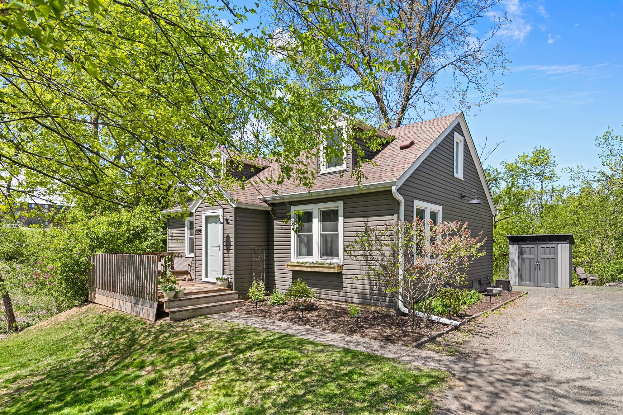 1221 County Rd D East Vadnais Heights, MN 55109 - Photo 4 of 36