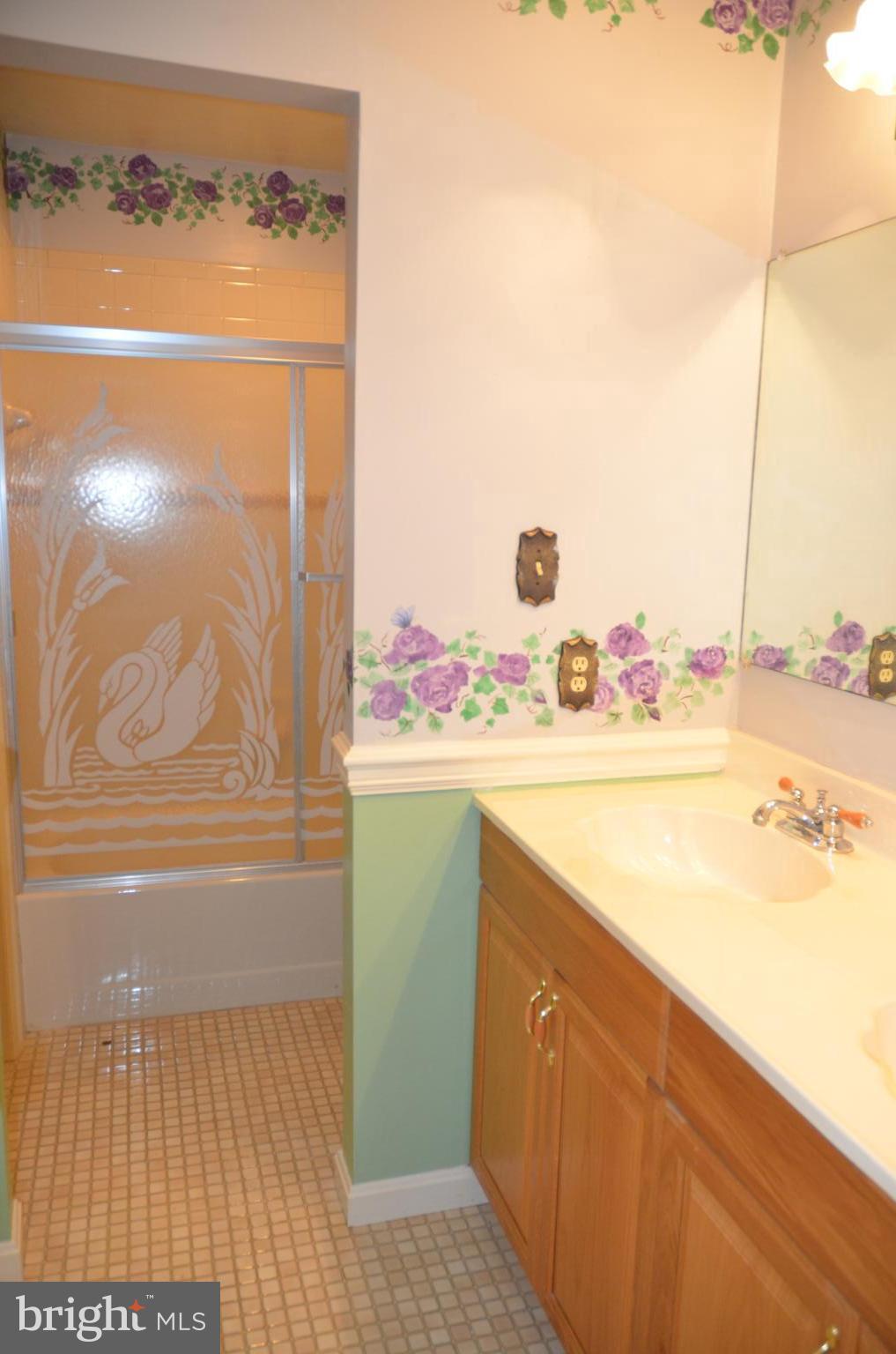 8055 Stillbrooke Road Manassas, VA 20112 - Photo 24 of 36 Bath 2