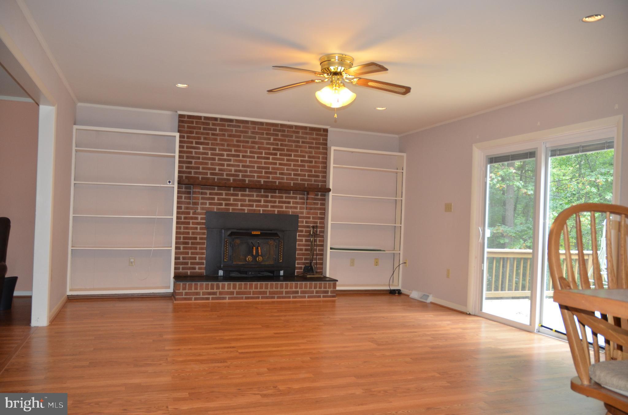 8055 Stillbrooke Road Manassas, VA 20112 - Photo 7 of 36 Family Room