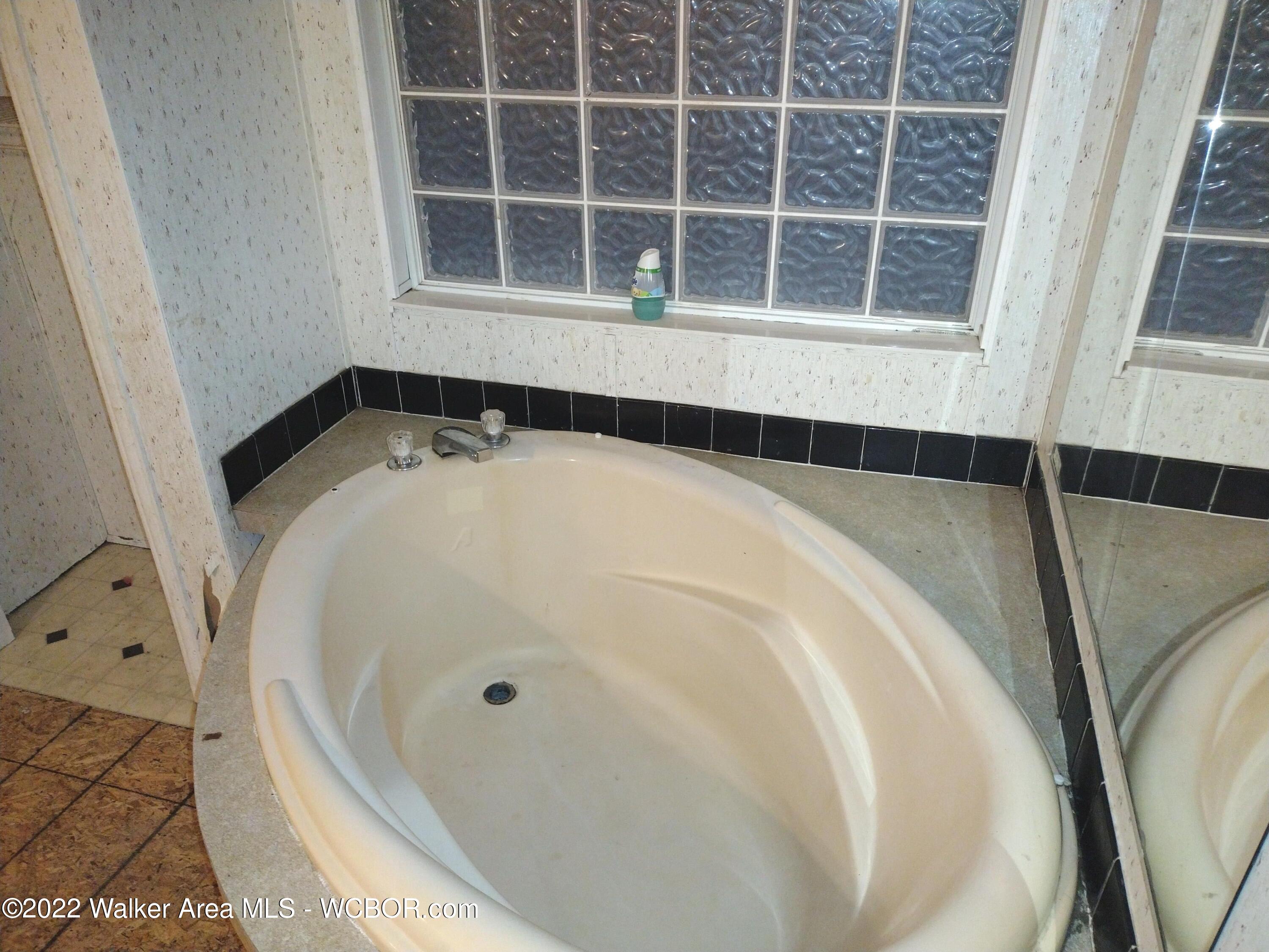 27 Milton Smith Road Bankston, AL 35542 - Photo 7 of 8 Gallery Image 7
