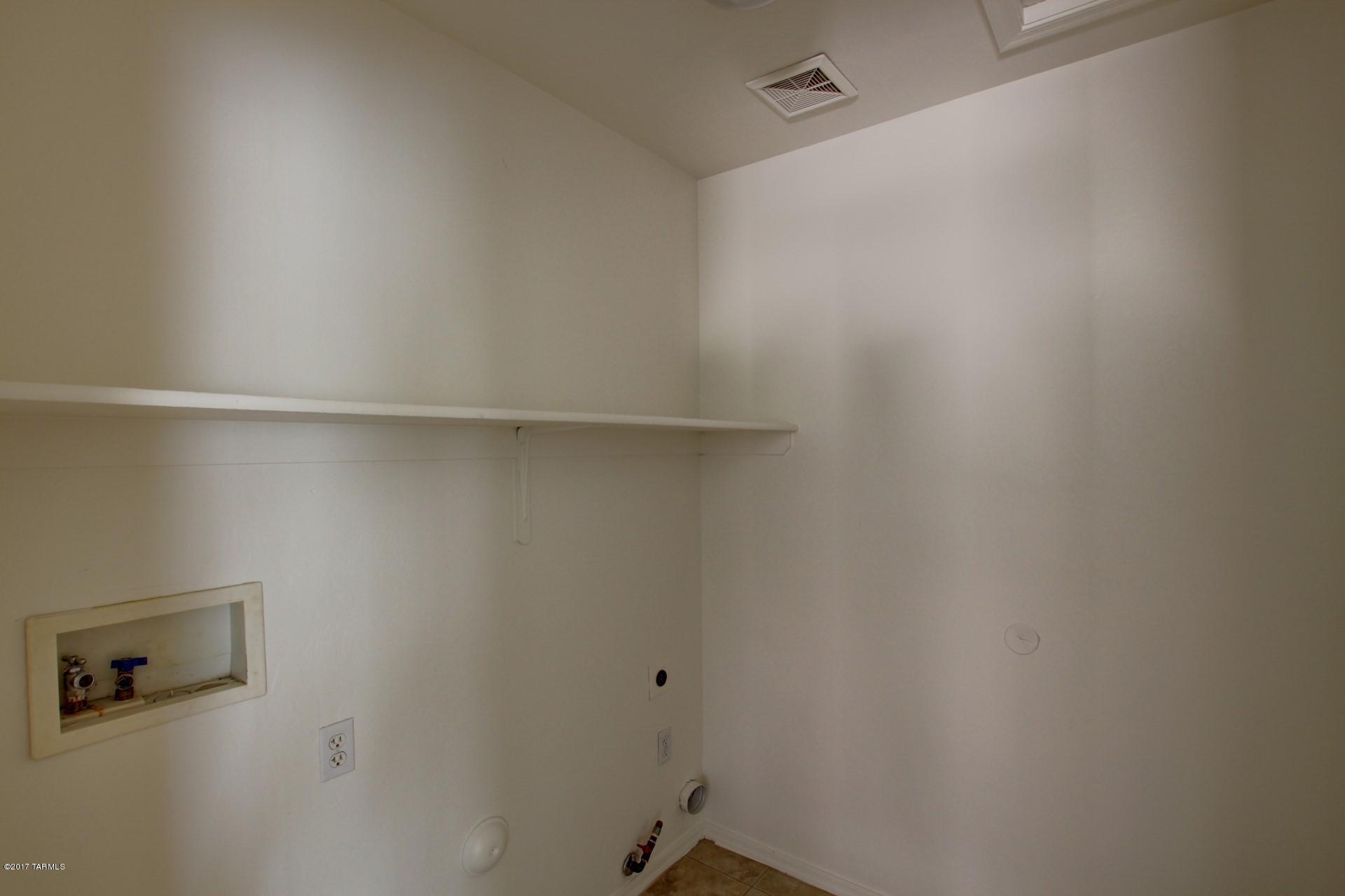 4513 South Valley Road Tucson, AZ 85714 - Photo 33 of 41