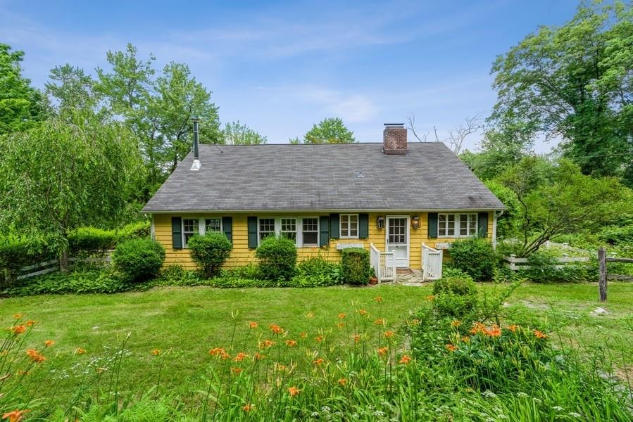 982 Old Albany Post Road Garrison, NY 10524 - Photo 1 of 1