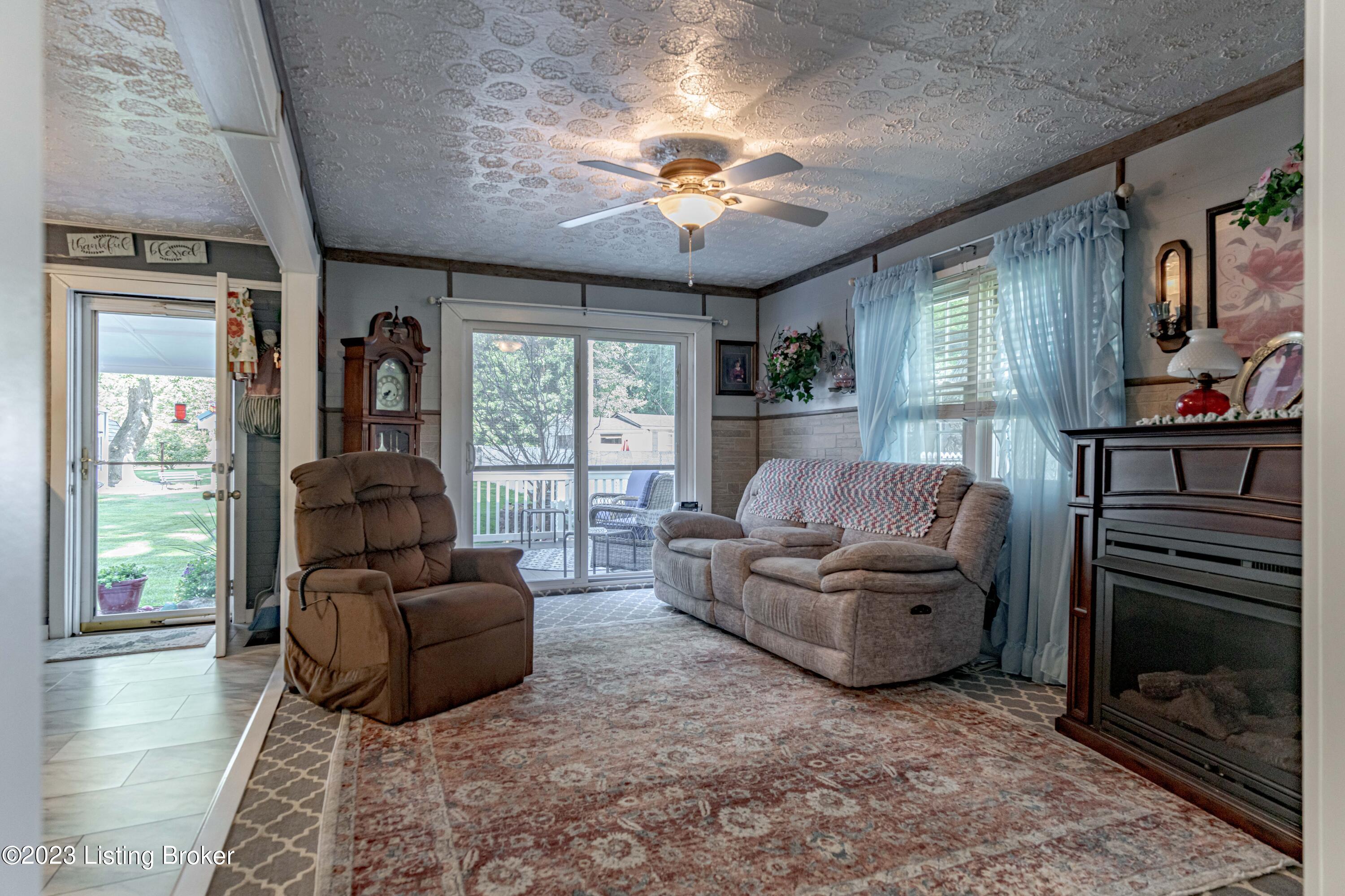 2963 Coral Ridge Road Brooks, KY 40109 - Photo 9 of 37 DSC08904