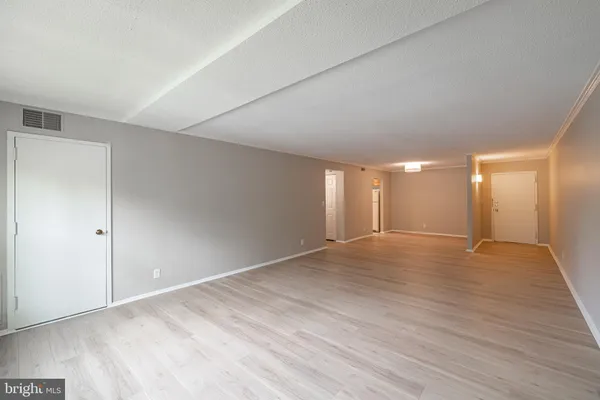 $2,500 | 7651 Tremayne Place, Unit 303, McLean, VA 22102