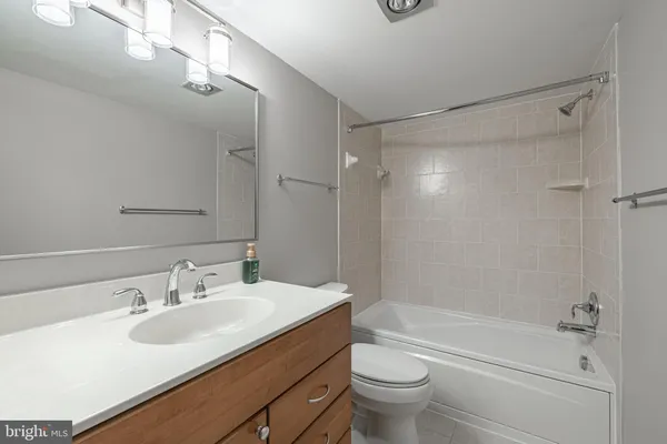$2,500 | 7651 Tremayne Place, Unit 303, McLean, VA 22102