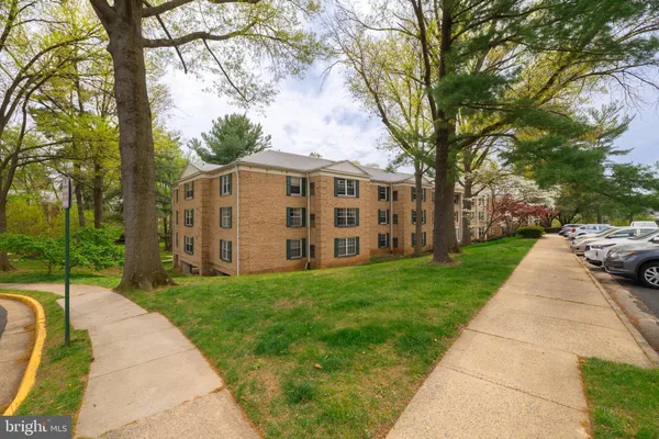 $2,500 | 7651 Tremayne Place, Unit 303, McLean, VA 22102