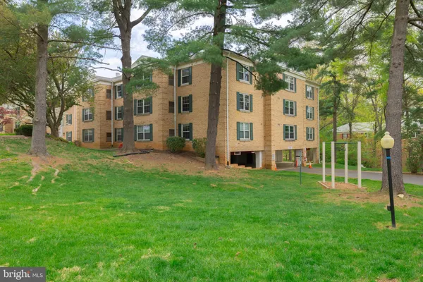 $2,500 | 7651 Tremayne Place, Unit 303, McLean, VA 22102