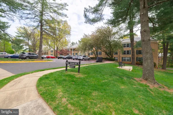 $2,500 | 7651 Tremayne Place, Unit 303, McLean, VA 22102