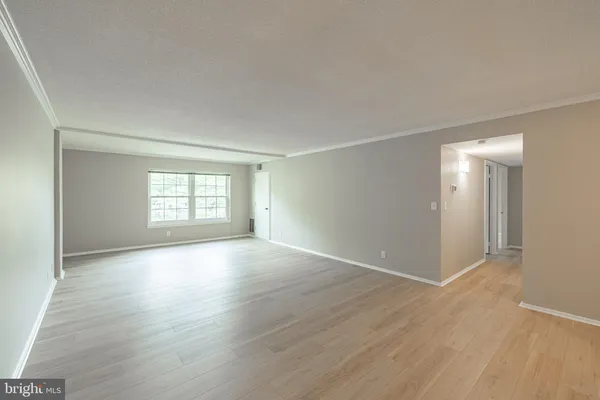 $2,500 | 7651 Tremayne Place, Unit 303, McLean, VA 22102