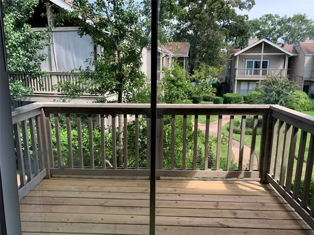 $1,780 | 2100 Tanglewilde Street, Unit 402, Houston, TX 77063