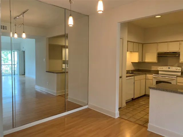 $1,780 | 2100 Tanglewilde Street, Unit 402, Houston, TX 77063