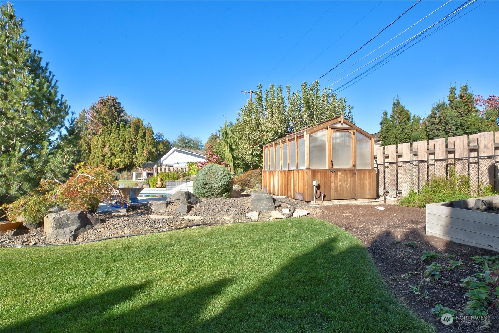 4811 Snowmountain Road Yakima, WA 98908 - Photo 7 of 32