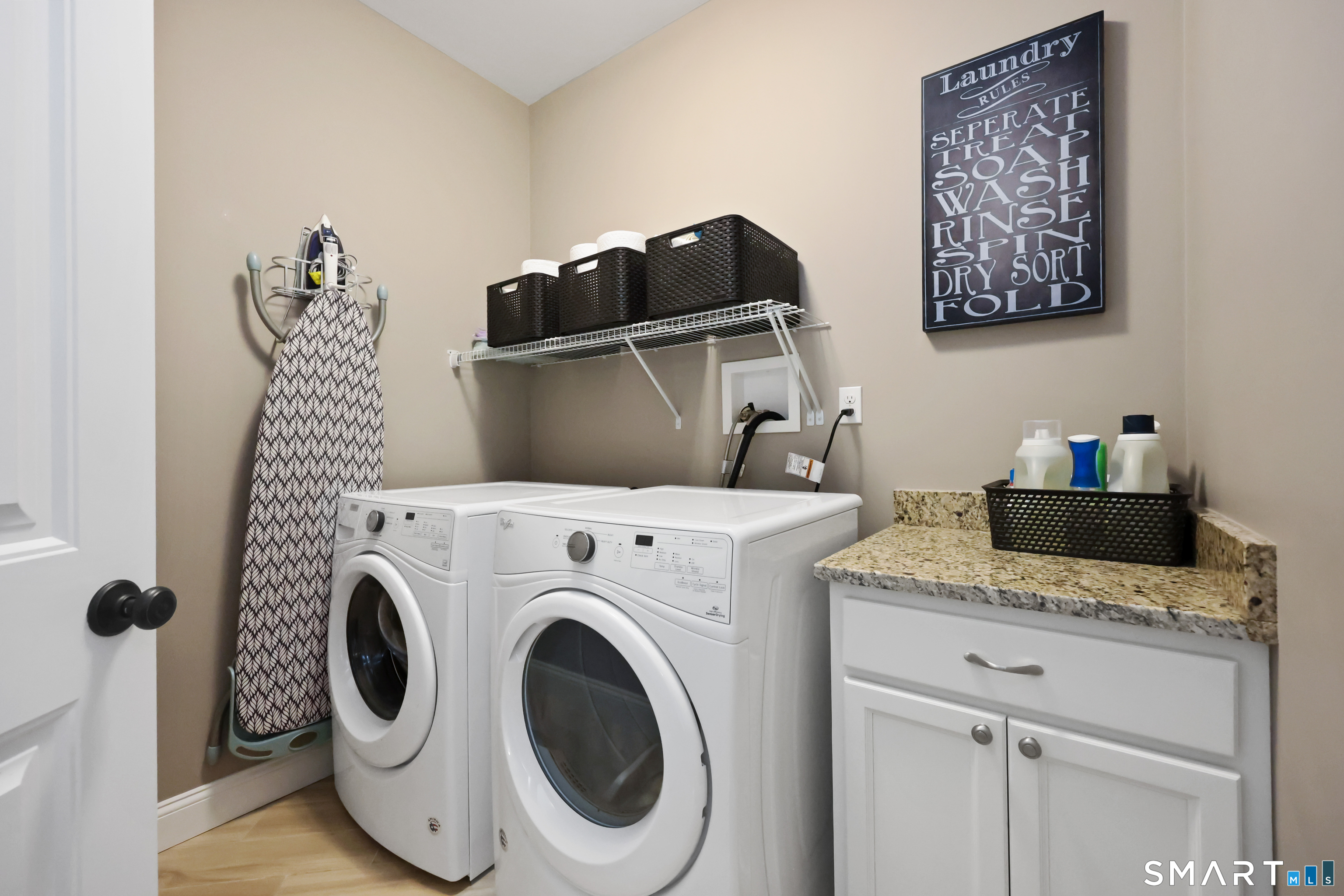 20 Lakeview Estates, Unit 20 Middlefield, CT 06455 - Photo 21 of 36 a utility room with dryer and washer
