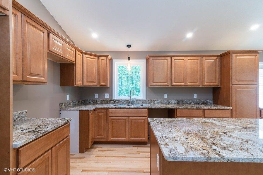 110 Whitten Road Kennebunk, ME 04043 - Photo 8 of 35 08_110whittenrd_2008_lowres