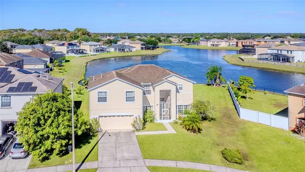 $475,000 | 5404 Crepe Myrtle Circle, Kissimmee, FL 34758