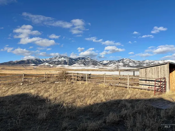 $895,000 | 4981 Daniels Road, Malad City, ID 83252