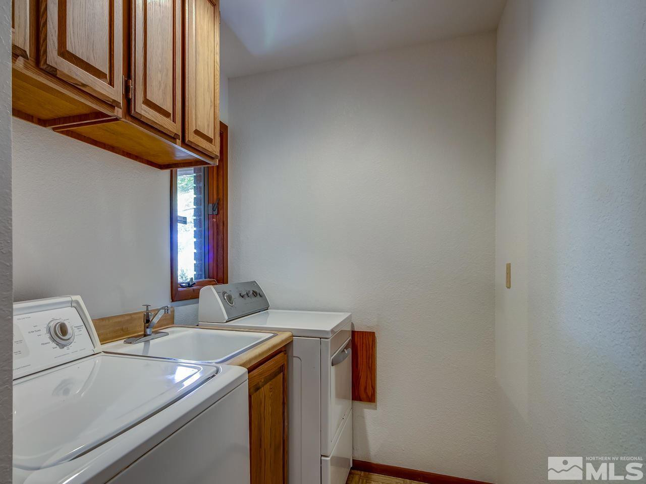 2565 West Lake Ridge Reno, NV 89519 - Photo 19 of 25 Photo 19