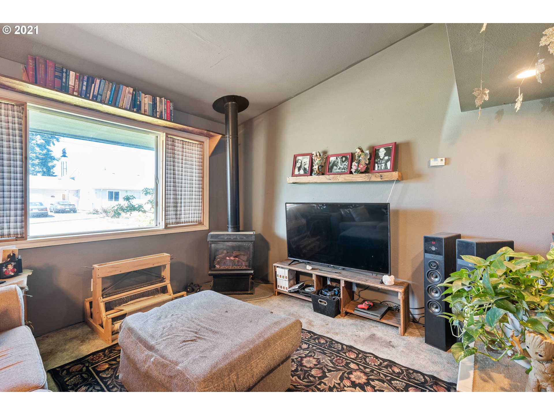 1639 16th Street Springfield, OR 97477 - Photo 5 of 31