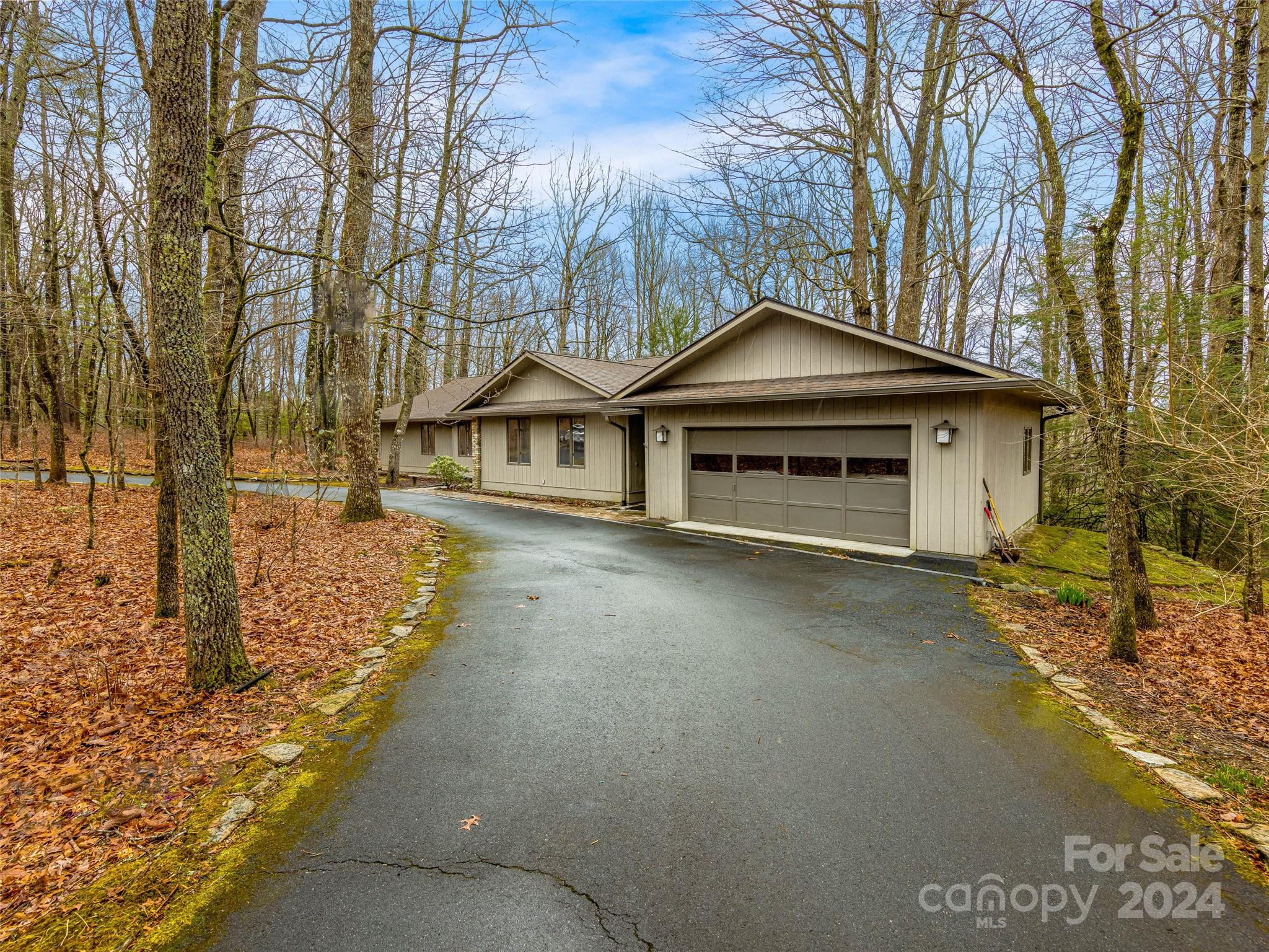 232 Frazier Road Brevard, NC 28712 - Photo 3 of 40 Gallery Image 3