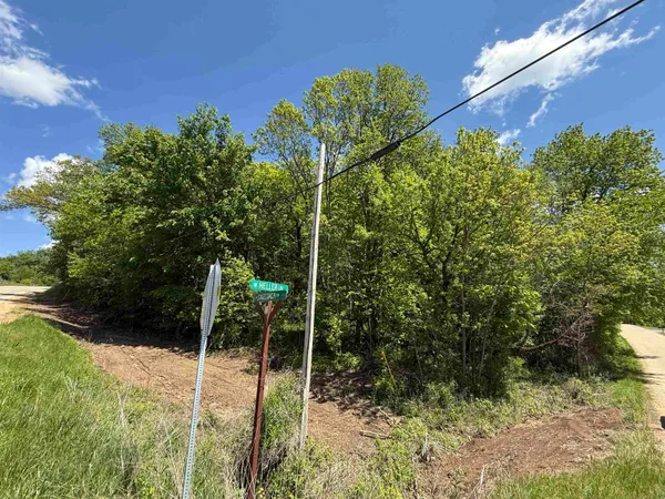 $120,000 | 8244 Creek Crossing Court, Galena, IL 61036