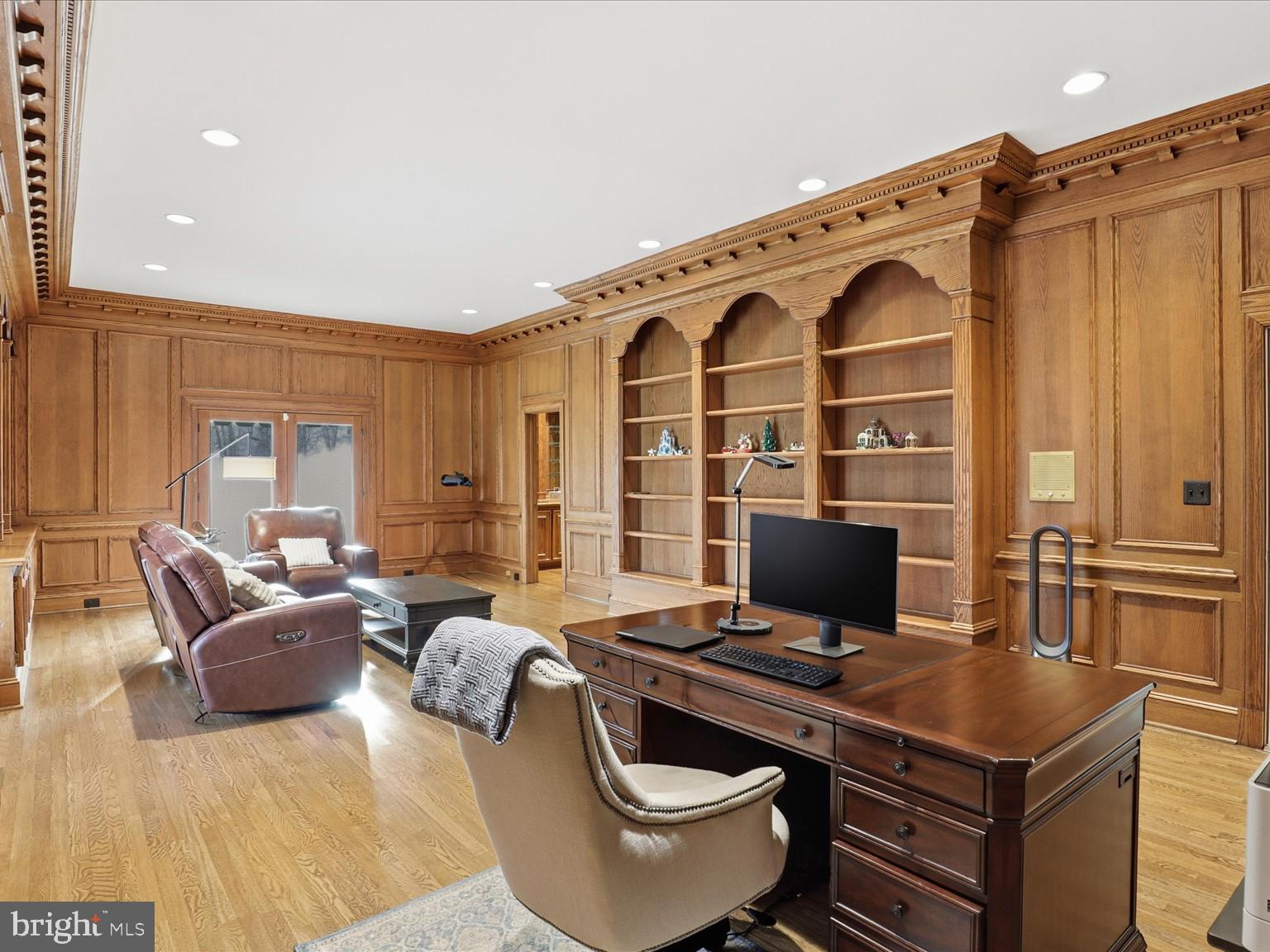 10408 Bit And Spur Lane Potomac, MD 20854 - Photo 18 of 75