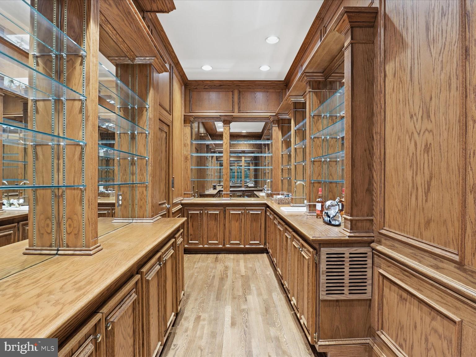 10408 Bit And Spur Lane Potomac, MD 20854 - Photo 19 of 75