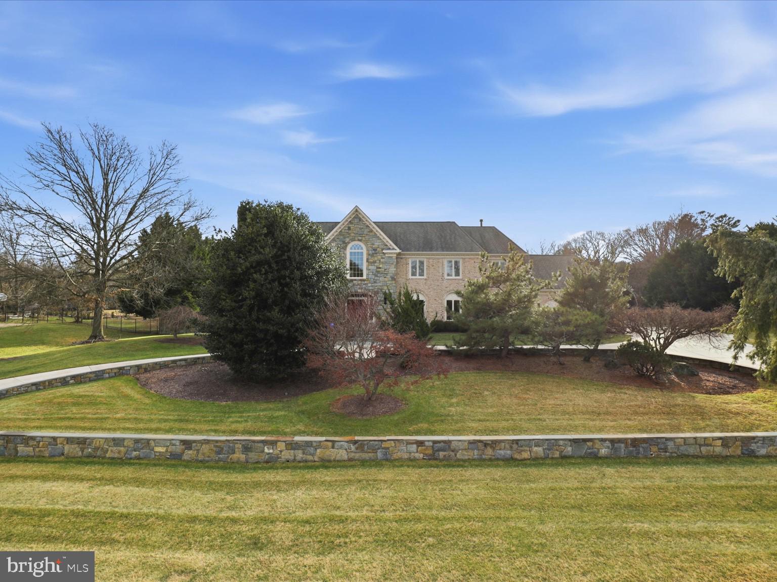 10408 Bit And Spur Lane Potomac, MD 20854 - Photo 3 of 75