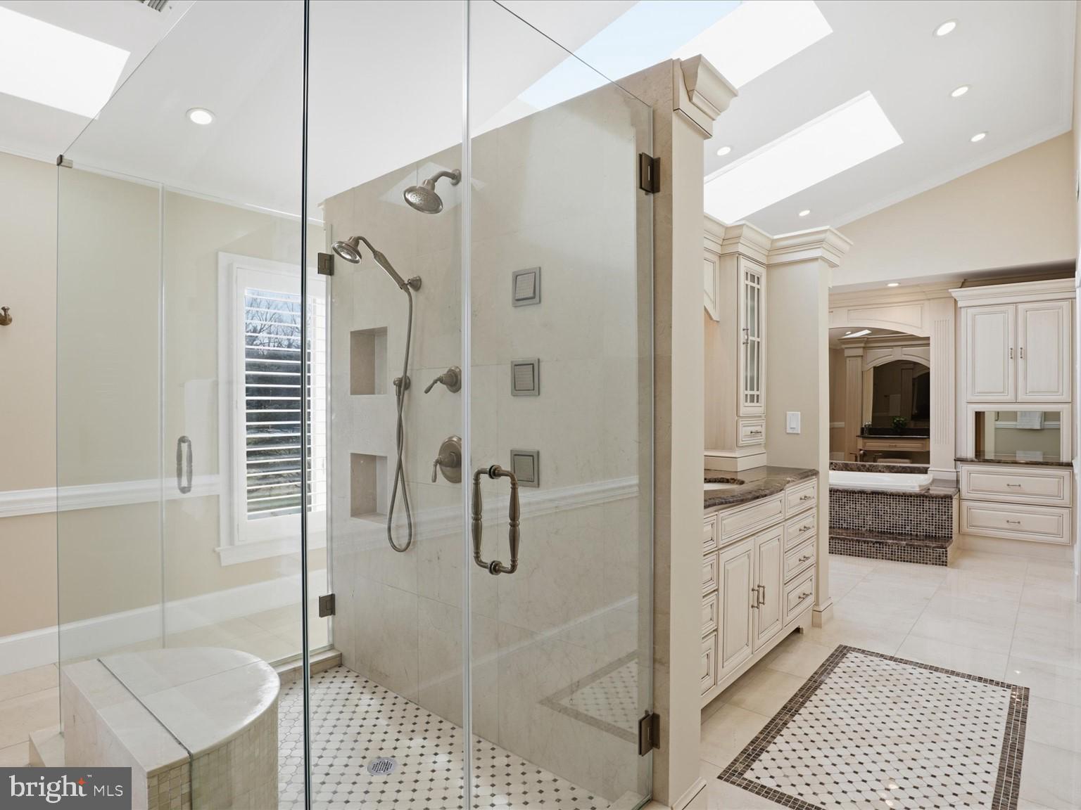 10408 Bit And Spur Lane Potomac, MD 20854 - Photo 40 of 75