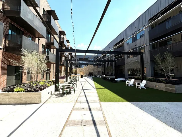 a view of building with yard