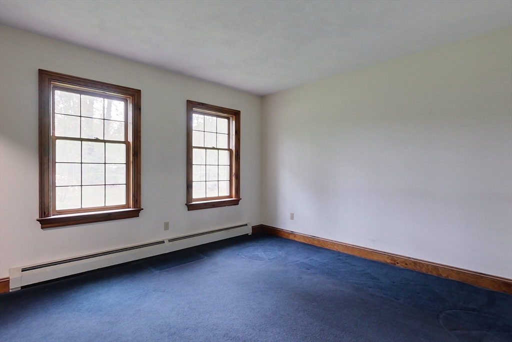 17 New Fitchburg Road Townsend, MA 01474 - Photo 12 of 42