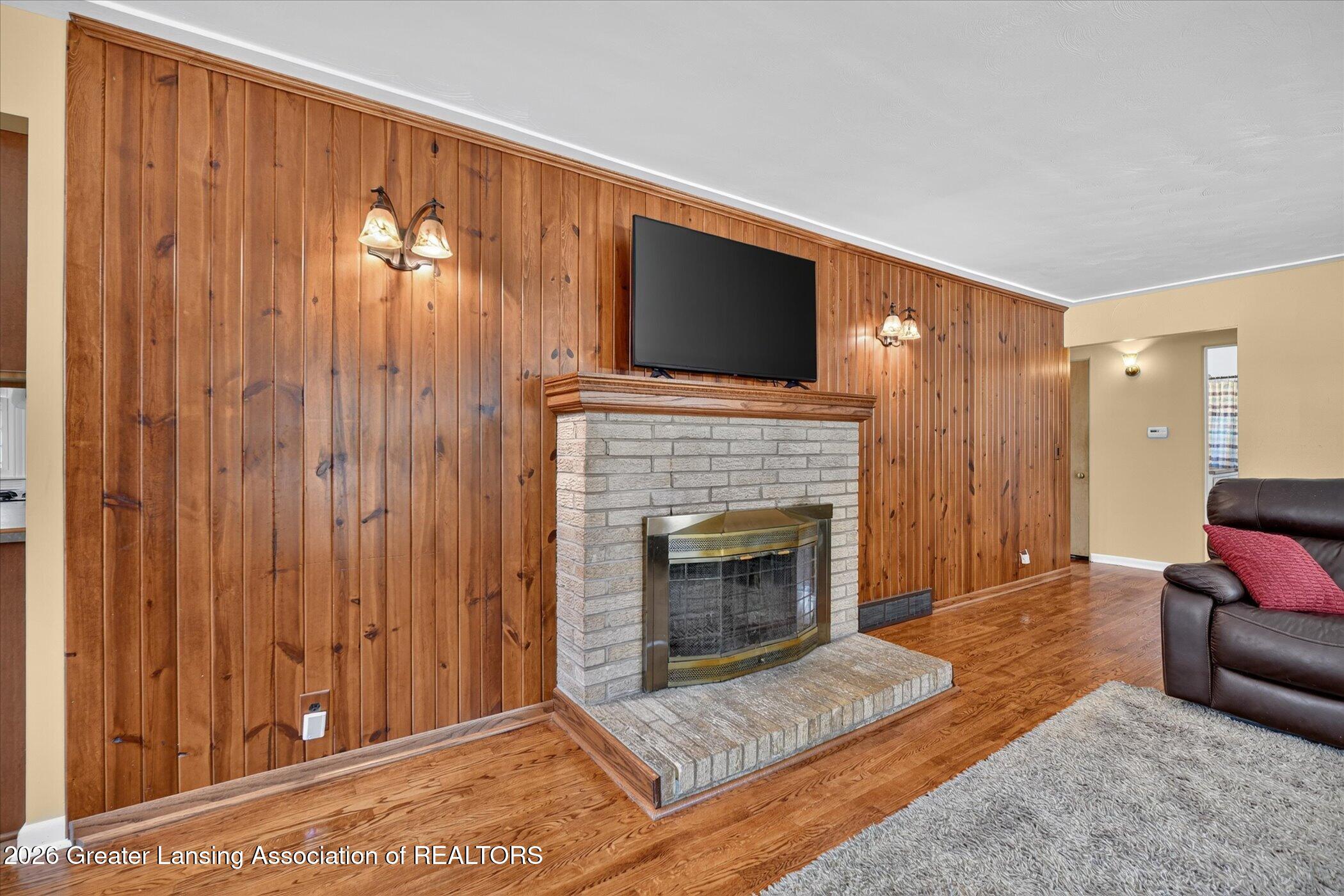 876 Riverside Drive Portland, MI 48875 - Photo 15 of 60 13-876-Riverside-Dr-WindowStill